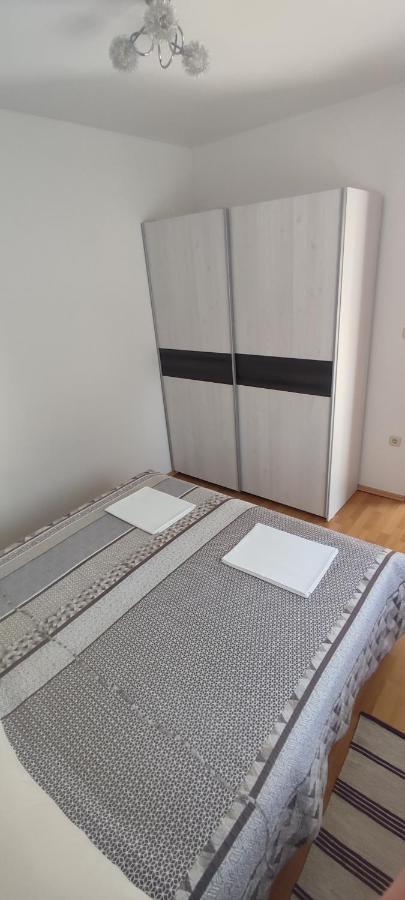 Apartmani Vesna Krk Town Exterior photo